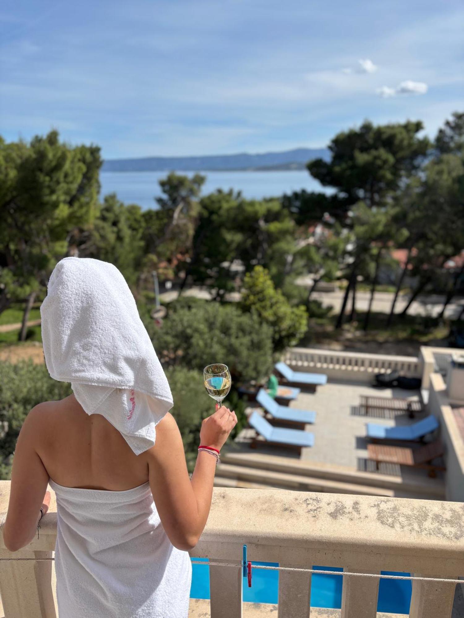 Villa Daniela Bol Eksteriør bilde
